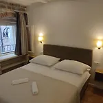 S-rooms *