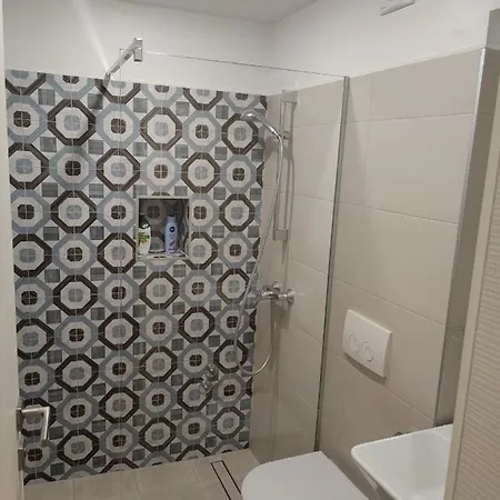 S-rooms *